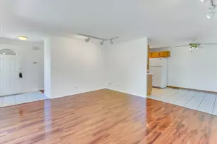 1434 Millbrook Ct, Schaumburg, IL 60193 - Photo 7