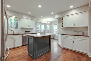 232 Stanton Ct W, Buffalo Grove, IL 60089 - Photo 11