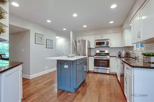 232 Stanton Ct W, Buffalo Grove, IL 60089 - Photo 13