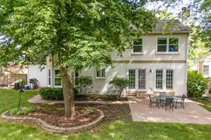 232 Stanton Ct W, Buffalo Grove, IL 60089 - Photo 33