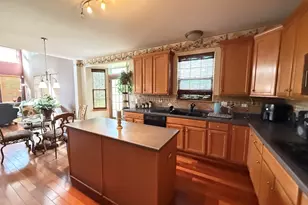 2023 Crosswind Dr, Plainfield, IL 60586 - Photo 11