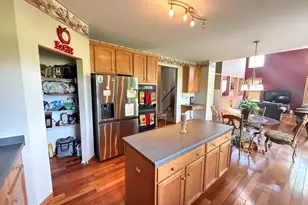2023 Crosswind Dr, Plainfield, IL 60586 - Photo 9