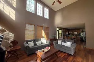 2023 Crosswind Dr, Plainfield, IL 60586 - Photo 5