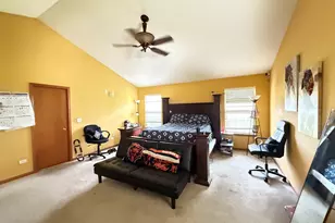2023 Crosswind Dr, Plainfield, IL 60586 - Photo 17