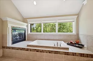 632 Waters Edge Dr, South Elgin, IL 60177 - Photo 25