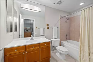 [Address not provided], Chicago, IL 60610 - Photo 17