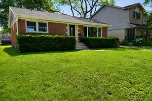 307 N Fairview Ave N, Mount Prospect, IL 60056 - Photo 3
