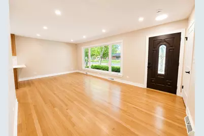 307 N Fairview Avenue N, Mount Prospect, IL 60056 - Photo 5