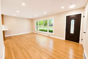 307 N Fairview Ave N, Mount Prospect, IL 60056 - Photo 5