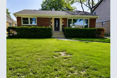 307 N Fairview Avenue N, Mount Prospect, IL 60056 - Photo 1