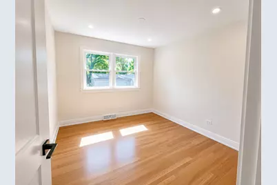 307 N Fairview Avenue N, Mount Prospect, IL 60056 - Photo 19