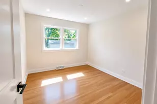 307 N Fairview Ave N, Mount Prospect, IL 60056 - Photo 19