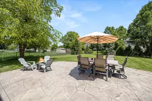 2777 Mc Duffee Cir, North Aurora, IL 60542 - Photo 25