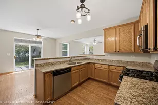 305 Kensington Dr, Oswego, IL 60543 - Photo 11
