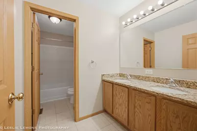 305 Kensington Drive, Oswego, IL 60543 - Photo 21