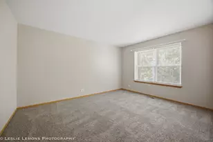 305 Kensington Dr, Oswego, IL 60543 - Photo 19