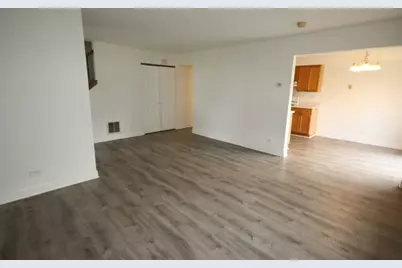1142 Greenwood Circle, Woodstock, IL 60098 - Photo 5