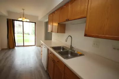 1142 Greenwood Circle, Woodstock, IL 60098 - Photo 7