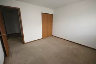 1142 Greenwood Cir, Woodstock, IL 60098 - Photo 11