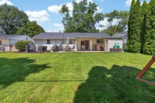 1307 Dogwood Ln, Bloomington, IL 61704 - Photo 21