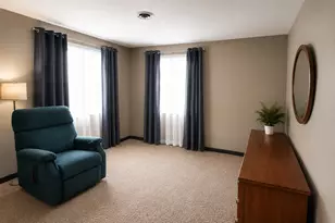 10037 Harnew Rd E, Oak Lawn, IL 60453 - Photo 7