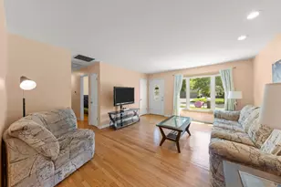 15200 Oxford Dr, Oak Forest, IL 60452 - Photo 5