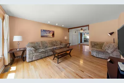 15200 Oxford Drive, Oak Forest, IL 60452 - Photo 3