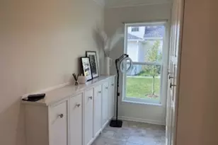 16W764 Hawthorne Ct, Willowbrook, IL 60527 - Photo 19