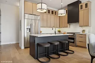 1615 W Irving Park Rd, Chicago, IL 60613 - Photo 3