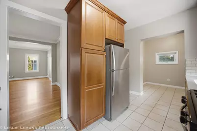 223 Biermann Avenue, Villa Park, IL 60181 - Photo 7