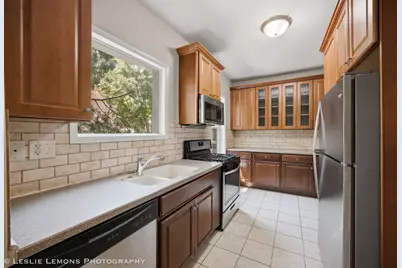 223 Biermann Avenue, Villa Park, IL 60181 - Photo 9