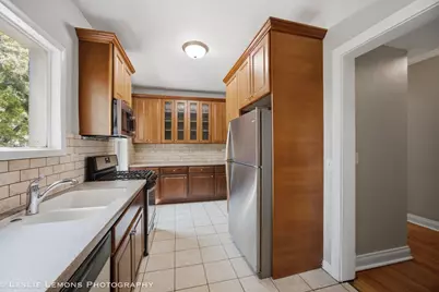 223 Biermann Avenue, Villa Park, IL 60181 - Photo 11