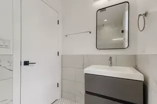 6740 N Sheridan Rd, Chicago, IL 60626 - Photo 17