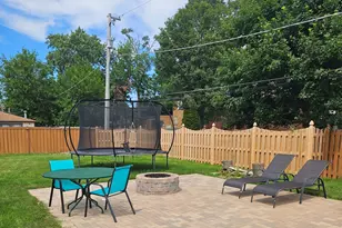 9157 S 83rd Ct, Hickory Hills, IL 60457 - Photo 25