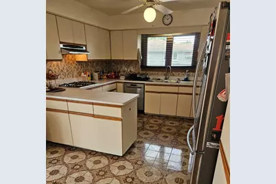 9157 S 83rd Court, Hickory Hills, IL 60457 - Photo 9