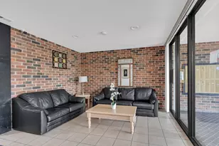 9382 Landings Ln, Des Plaines, IL 60016 - Photo 23