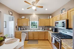 1901 Lakeside Dr, Montgomery, IL 60538 - Photo 9