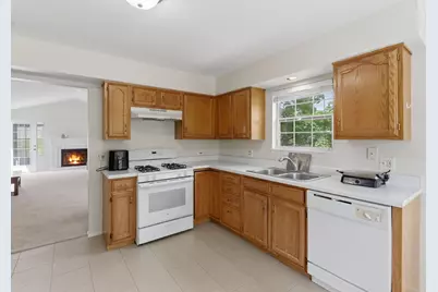 206 Glasgow Lane #B206, Schaumburg, IL 60194 - Photo 5