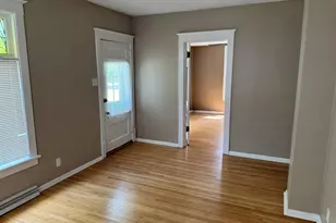 121 Terwilliger St, Hampshire, IL 60140 - Photo 9