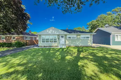 519 N Forest Avenue, Mount Prospect, IL 60056 - Photo 1