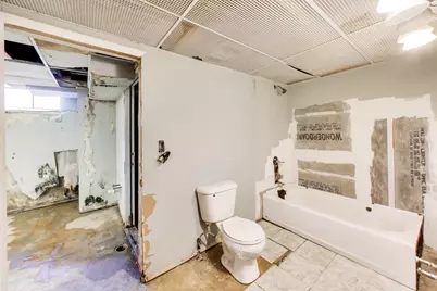 5160 W Sunnyside Avenue, Chicago, IL 60630 - Photo 43