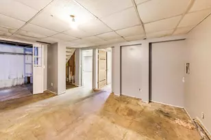 5160 W Sunnyside Ave, Chicago, IL 60630 - Photo 39