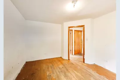 5160 W Sunnyside Avenue, Chicago, IL 60630 - Photo 29
