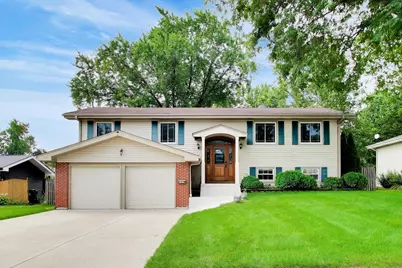 21W579 Kensington Road, Glen Ellyn, IL 60137 - Photo 1