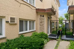 714 N Austin Blvd, Oak Park, IL 60302 - Photo 3