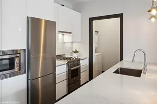 171 N Aberdeen St, Chicago, IL 60607 - Photo 9
