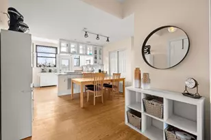 735 W Waveland Ave, Chicago, IL 60613 - Photo 21