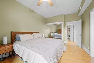 735 W Waveland Ave, Chicago, IL 60613 - Photo 23