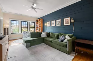 735 W Waveland Ave, Chicago, IL 60613 - Photo 11