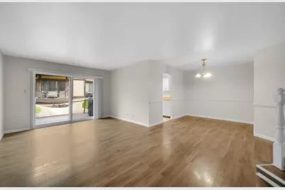 1659 Dover Court #A, Wheaton, IL 60189 - Photo 3